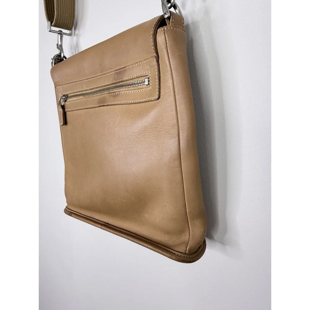 Vintage COACH Tan LEATHER Messenger Bag Saddle Crossbody 9431 METRO FLAP